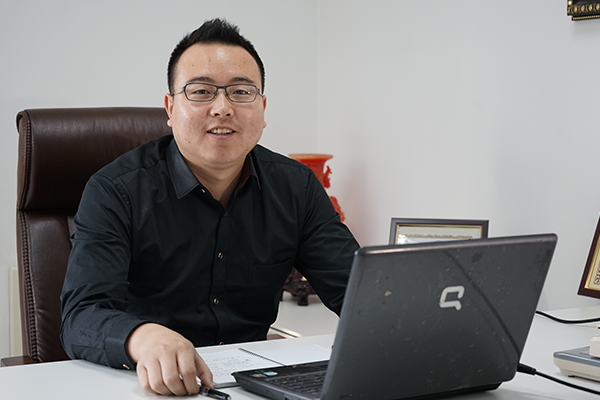 常务副会长包兵兵